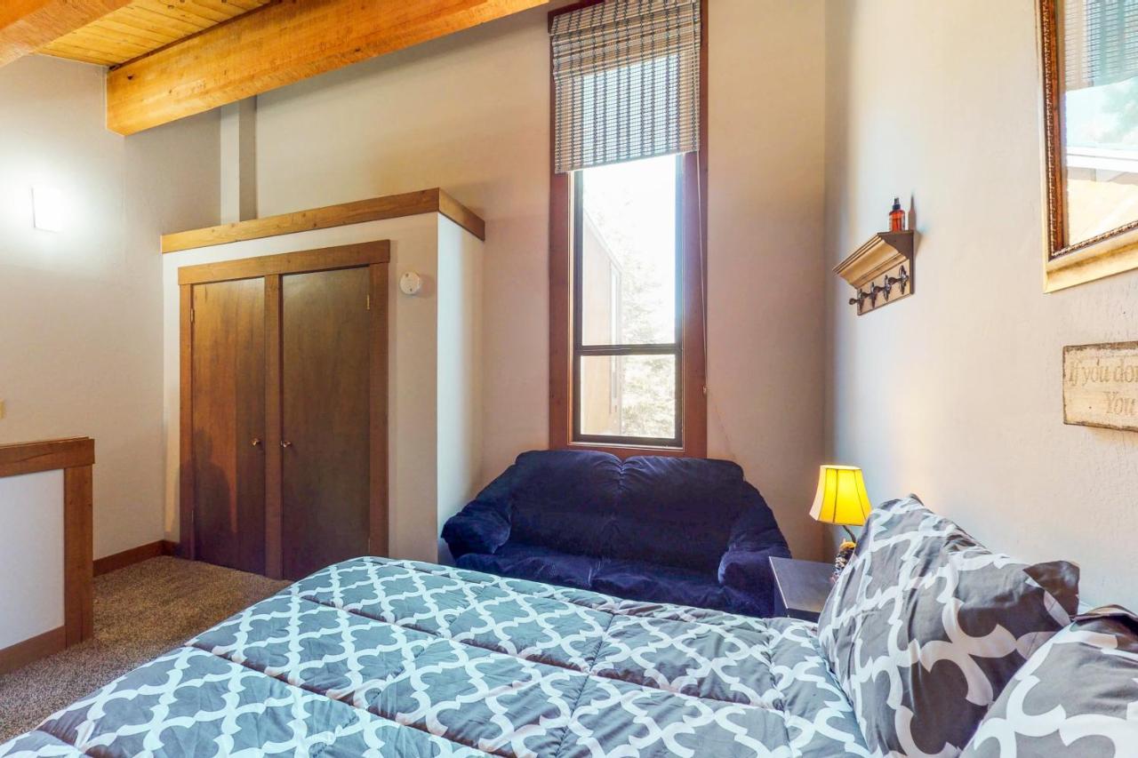 Starry Aspen Grove Hotel Truckee Exterior foto